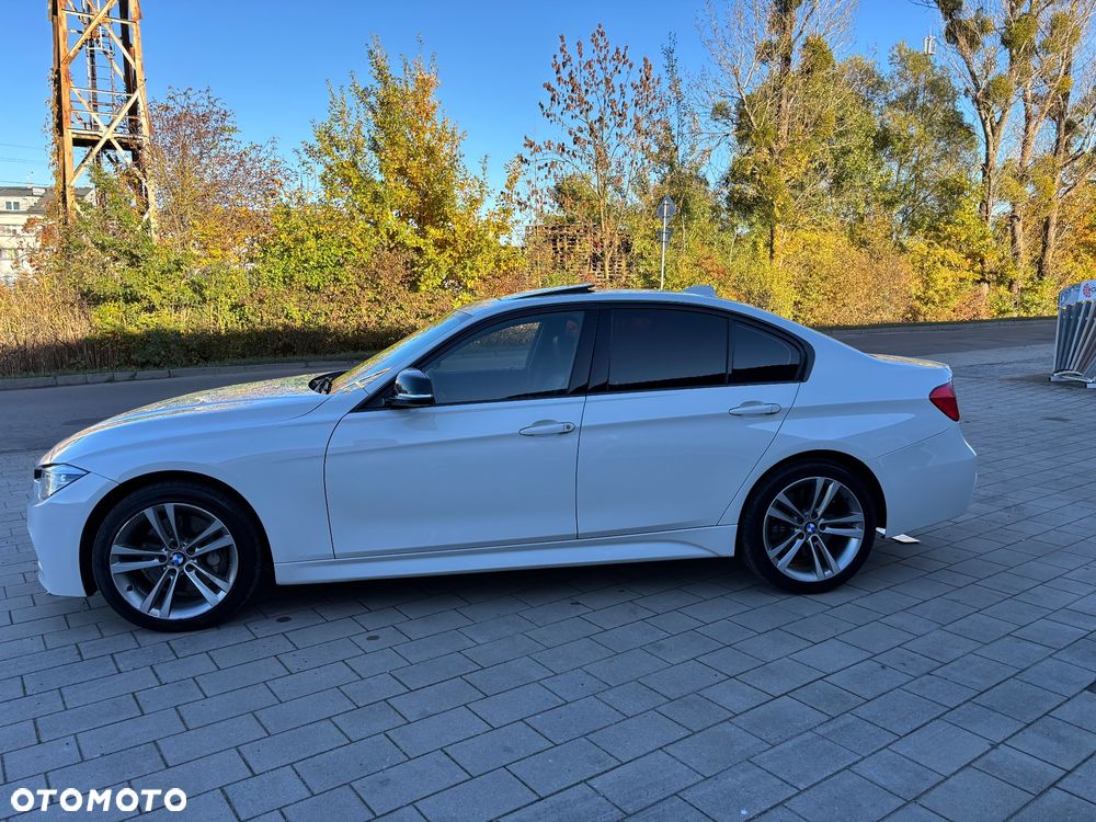 BMW Seria 3 328i xDrive - 5
