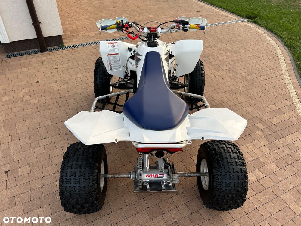 Suzuki Inny - 23