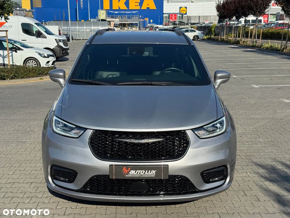 Chrysler Pacifica - 10