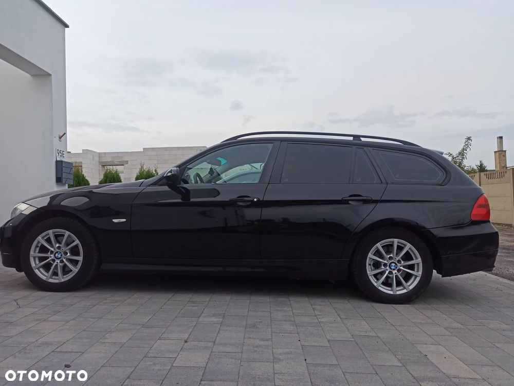 BMW Seria 3 318i - 7