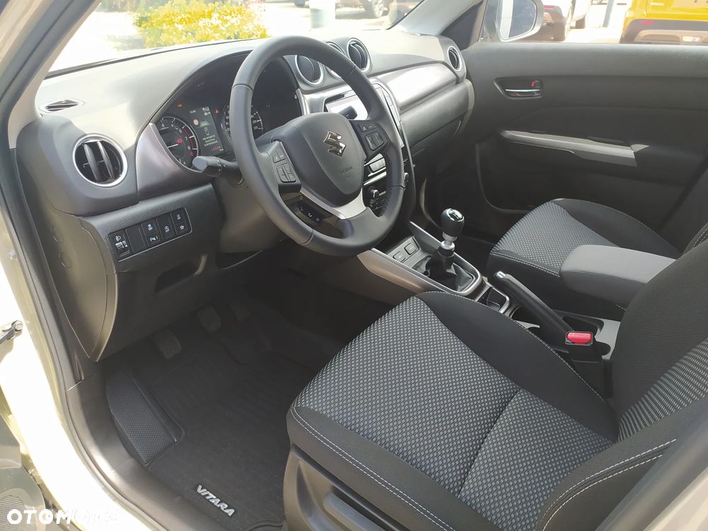 Suzuki Vitara 1.4 Boosterjet mHEV Premium Plus 2WD - 21
