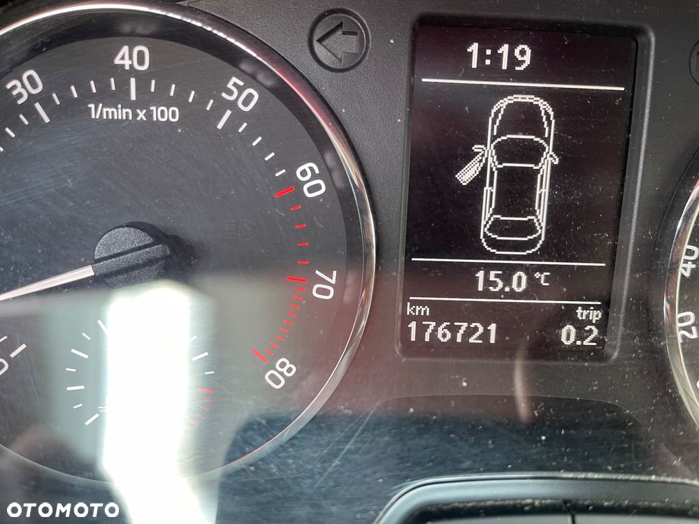 Skoda RAPID 1.2 TSI Active - 16