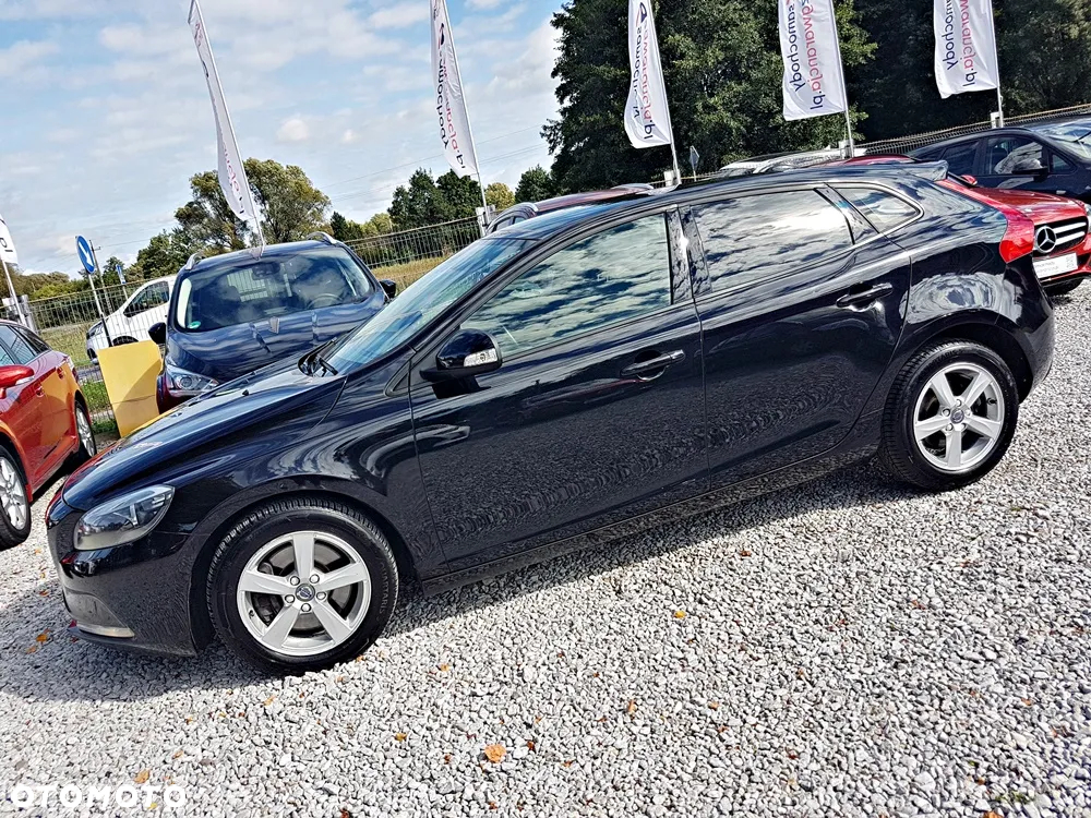 Volvo V40 D3 Kinetic - 24