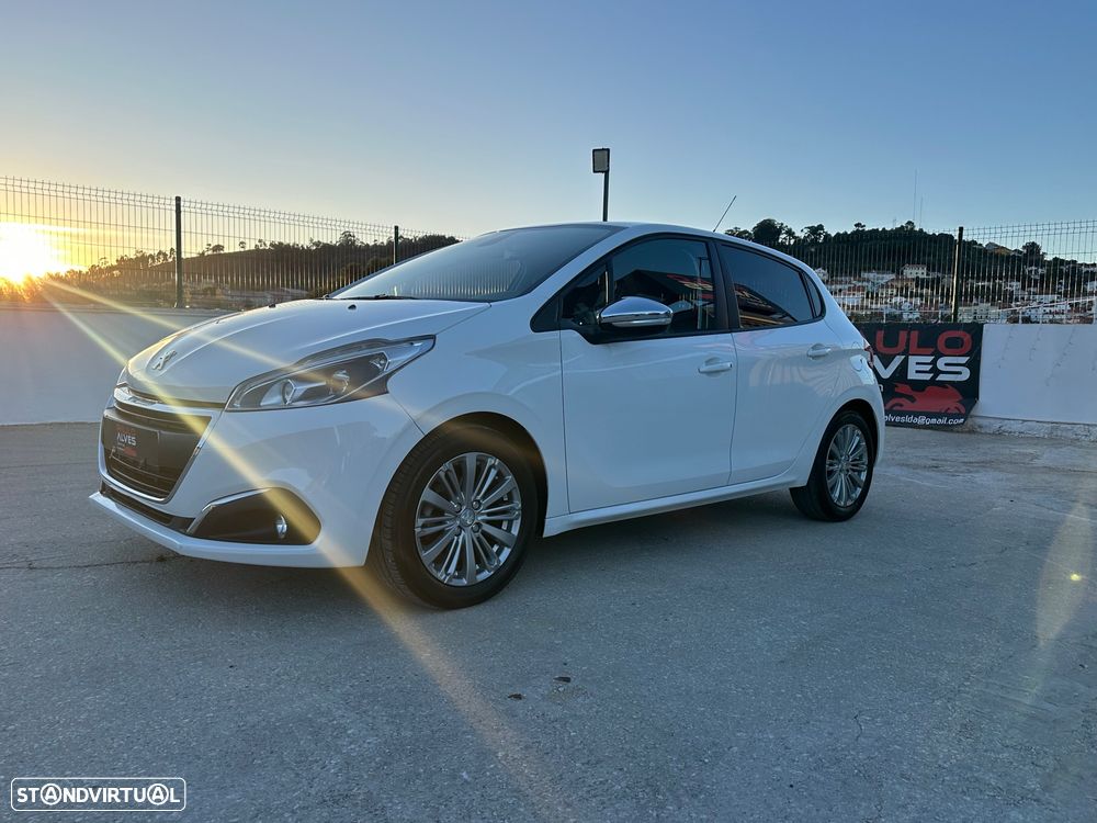Peugeot 208 1.6 BlueHDi Style - 10