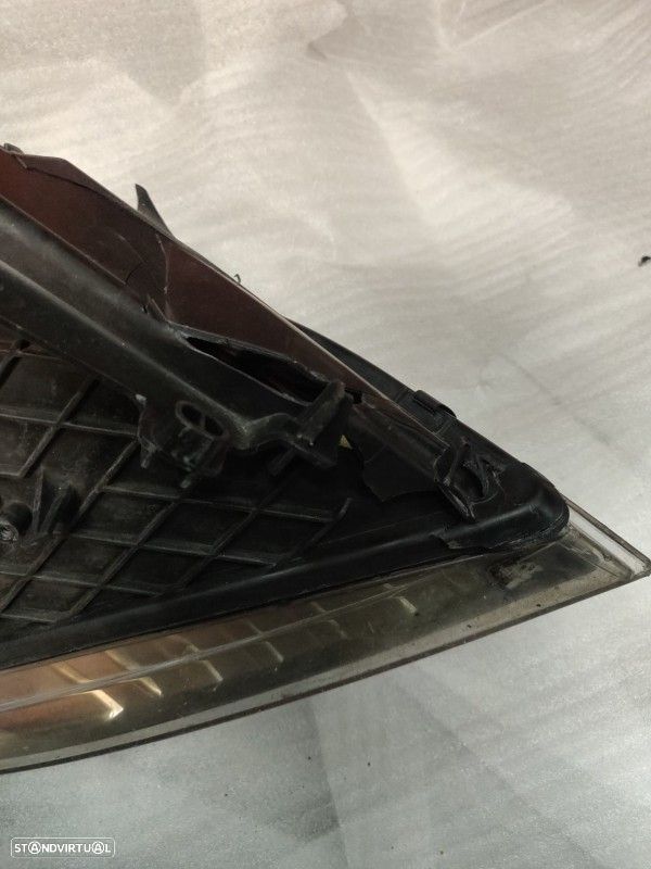 Farol Frente Esquerdo / Otica Esquerda Renault Megane Iii Grandtour (K - 4