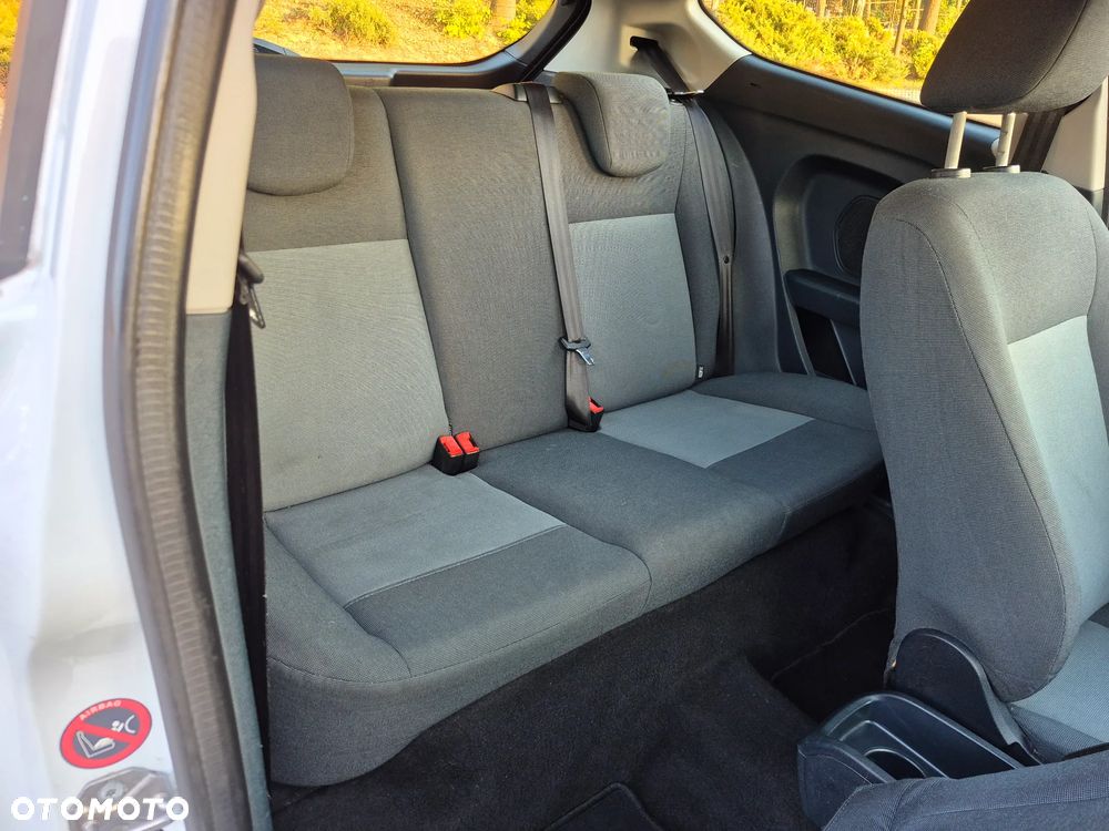 Ford Fiesta - 15