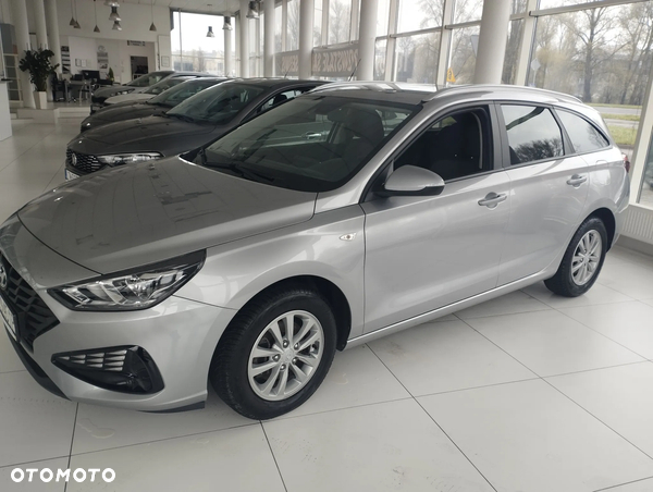 Hyundai i30 1.5 DPI Classic +