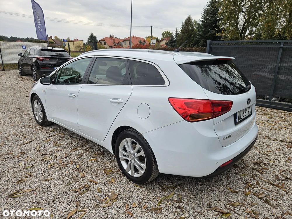 Kia Ceed 1.4 CVVT SW Dream Team Edition - 7