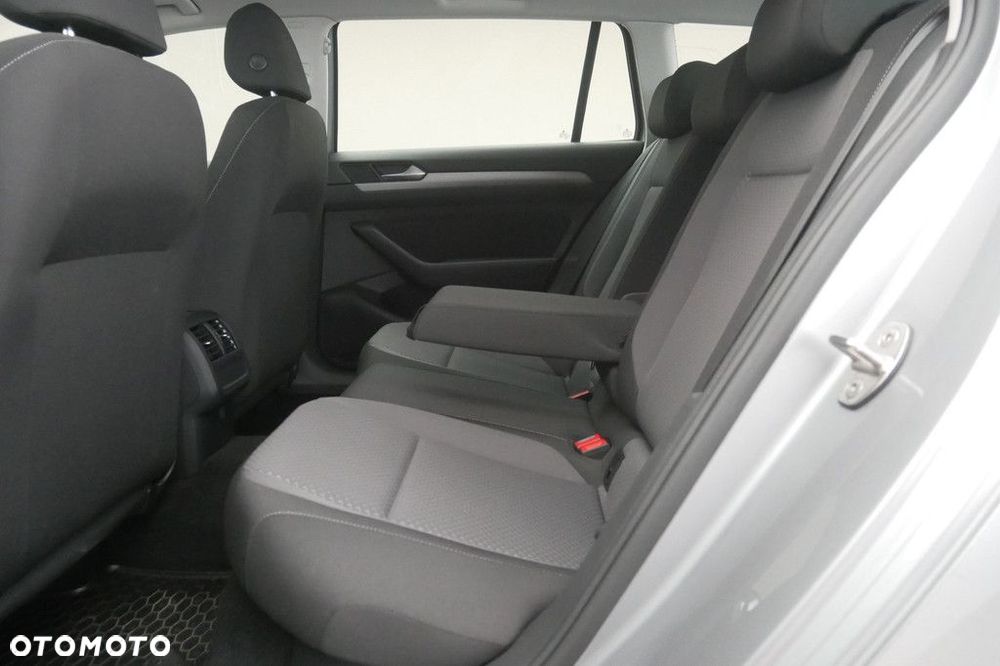 Volkswagen Passat Variant 1.5 TSI EVO Essence DSG - 15