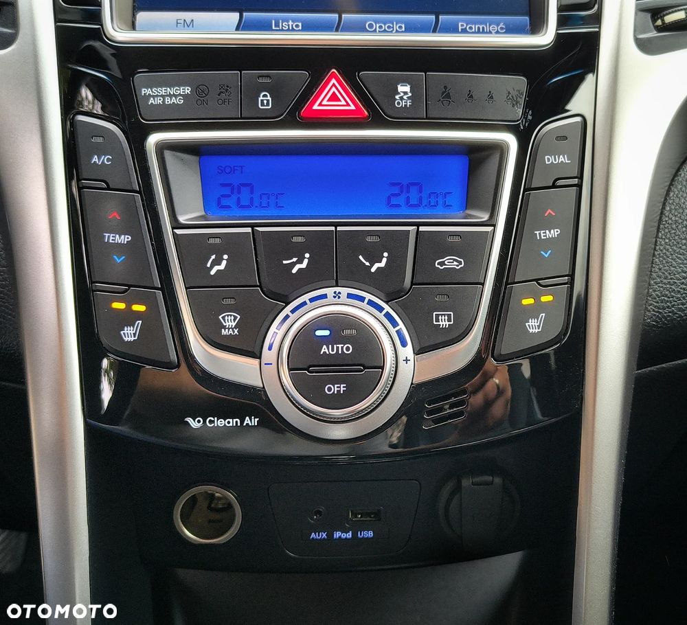 Hyundai i30 1.6 GDI Premium - 28