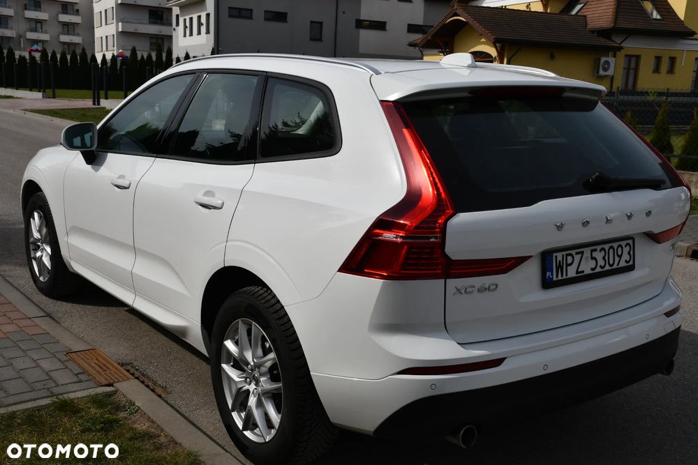 Volvo XC 60 T4 Momentum - 7