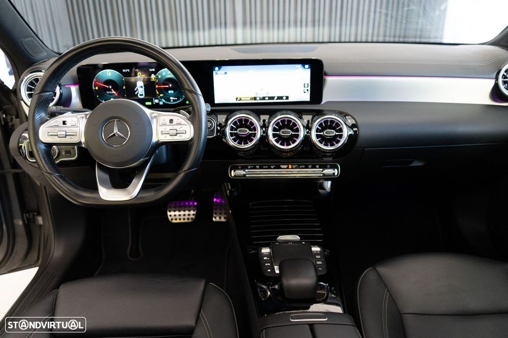 Mercedes-Benz A 250 Limousine e 8G-DCT AMG Line - 12