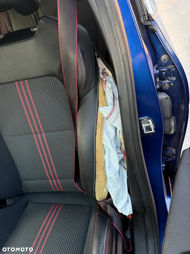Renault Clio TCe 100 INTENS - 34