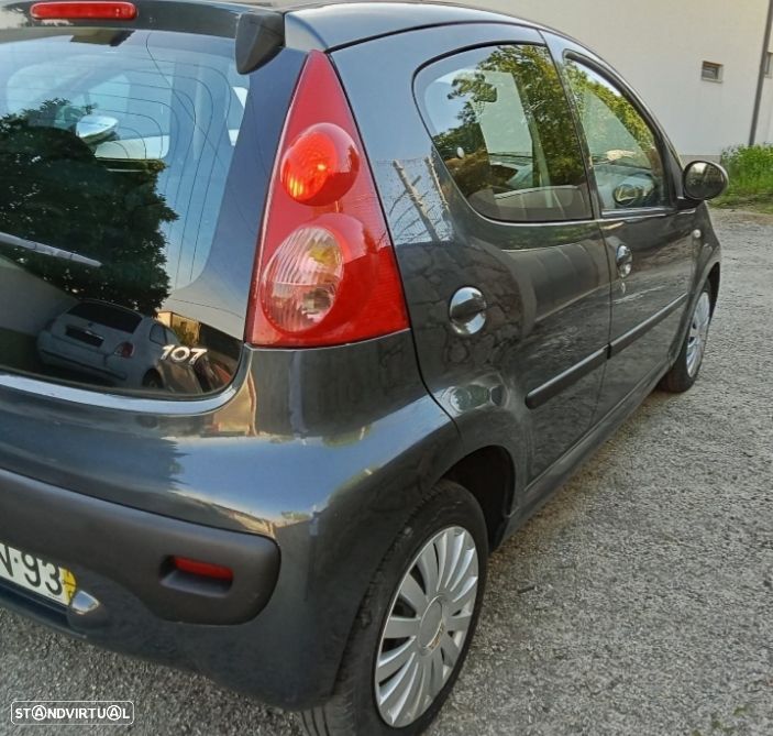 Peugeot 107 - 6