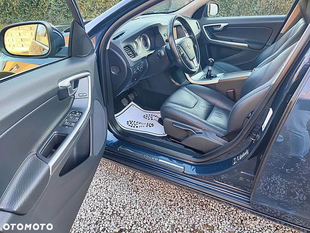 Volvo V60 DRIVe - 8