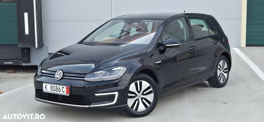 Volkswagen e-Golf - 29