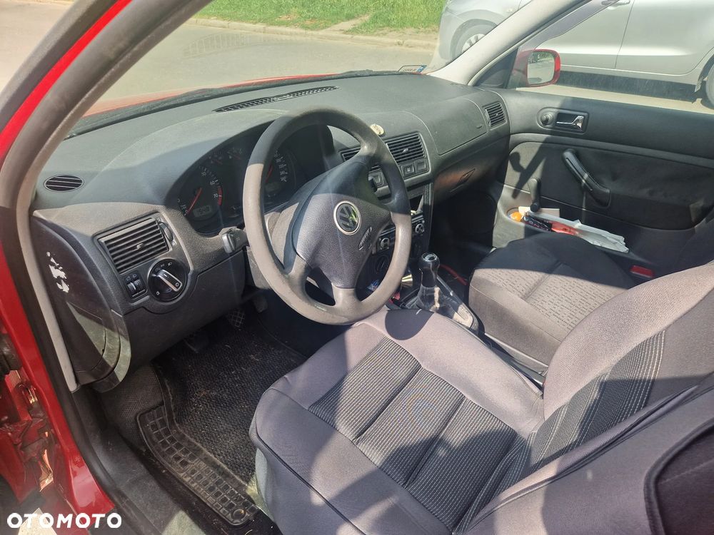 Volkswagen Golf - 9