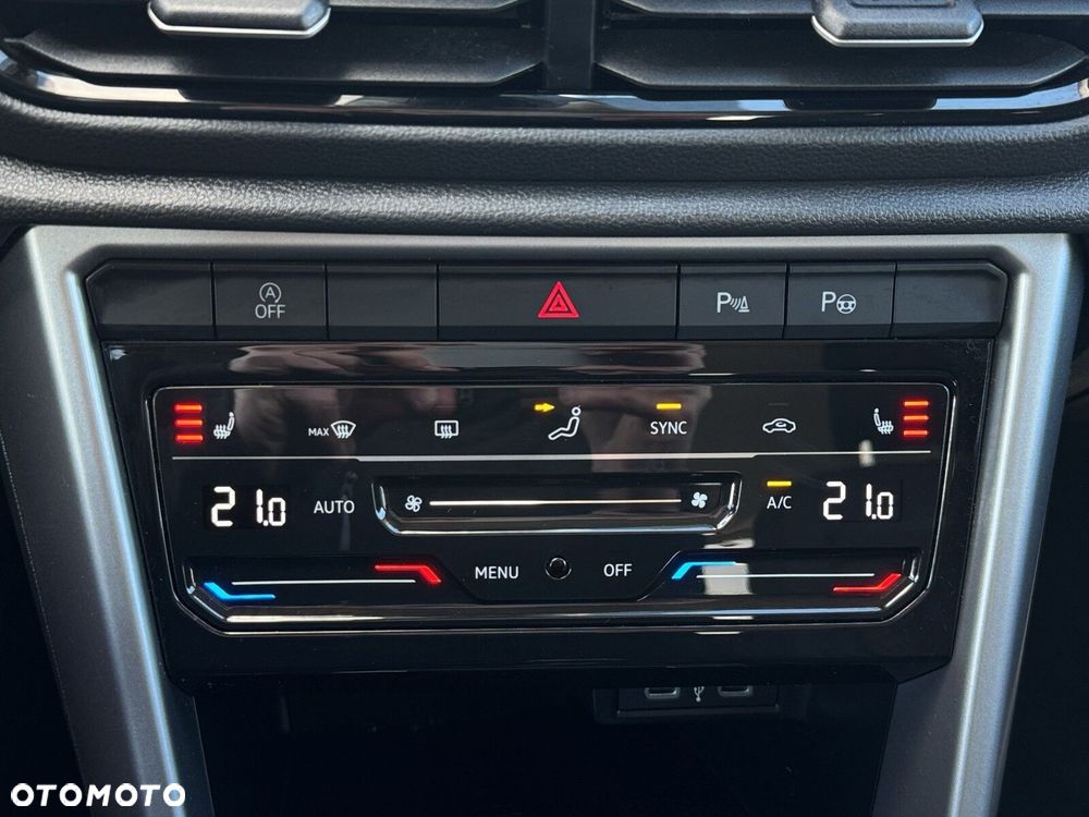 Volkswagen T-Roc 1.5 TSI Life DSG - 22