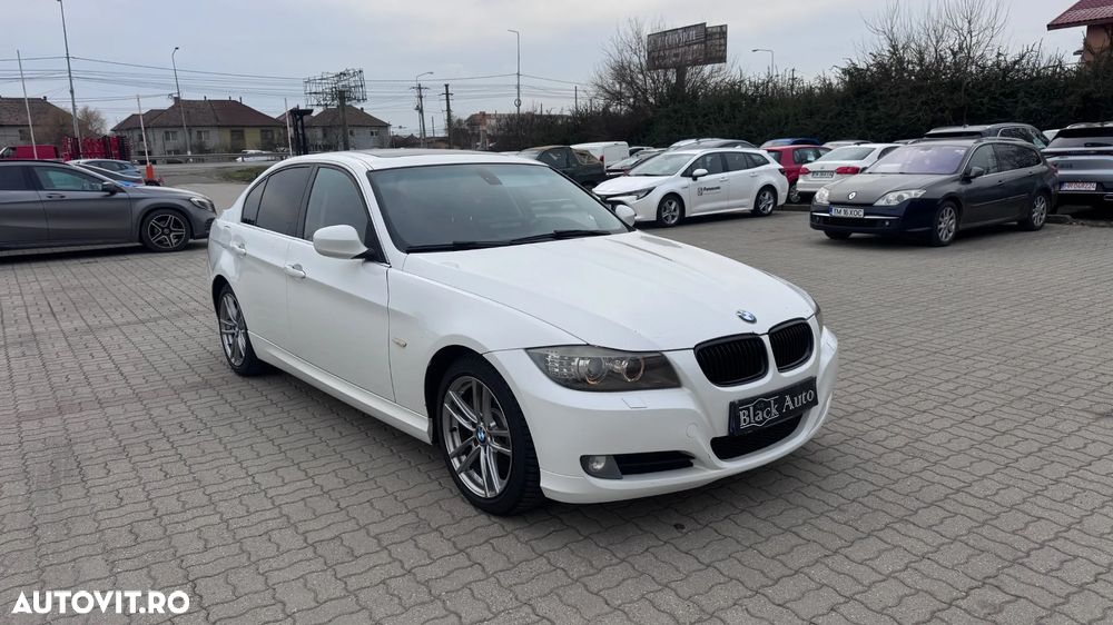 BMW Seria 3 330d xDrive - 2