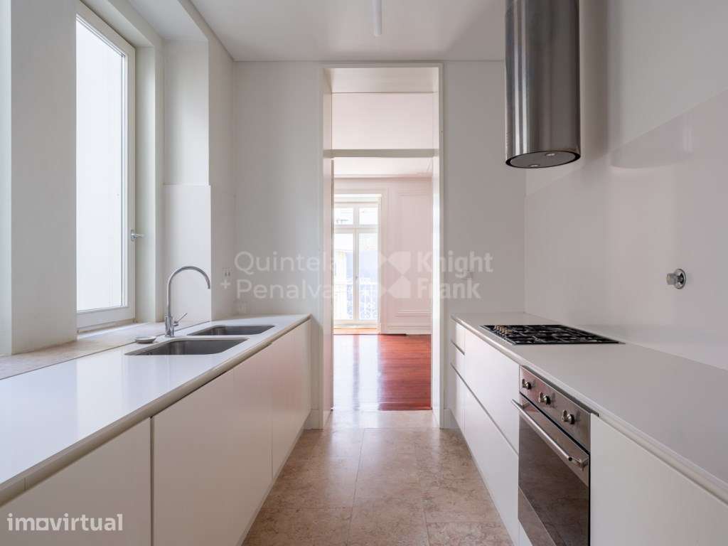 Apartamento T3 Duplex para arrendar em Santo António - Grande imagem: 4/36