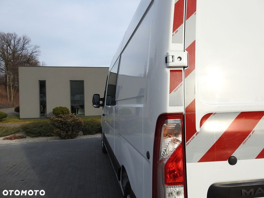 Renault MASTER FURGON BRYGADÓWKA  7 MIEJSC TEMPOMAT KLIMATYZACJA LEDY  135KM - 17