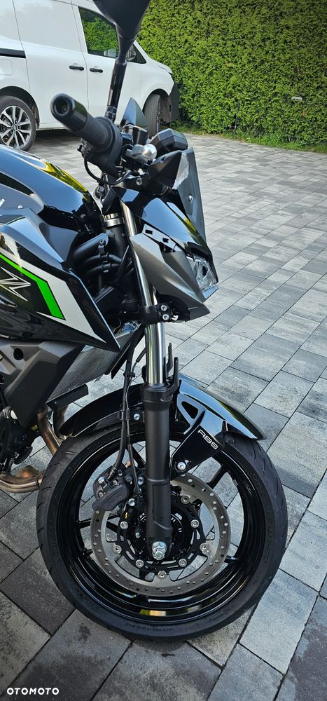 Kawasaki Z - 4