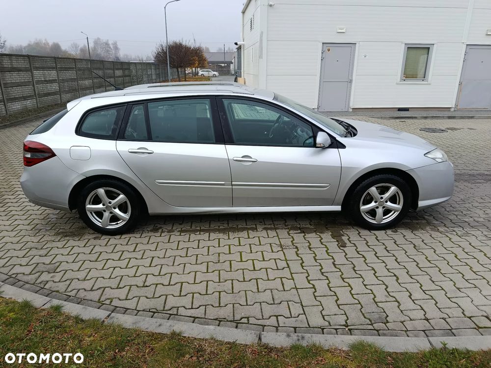 Renault Laguna 2.0 dCi FAP Dynamique - 4