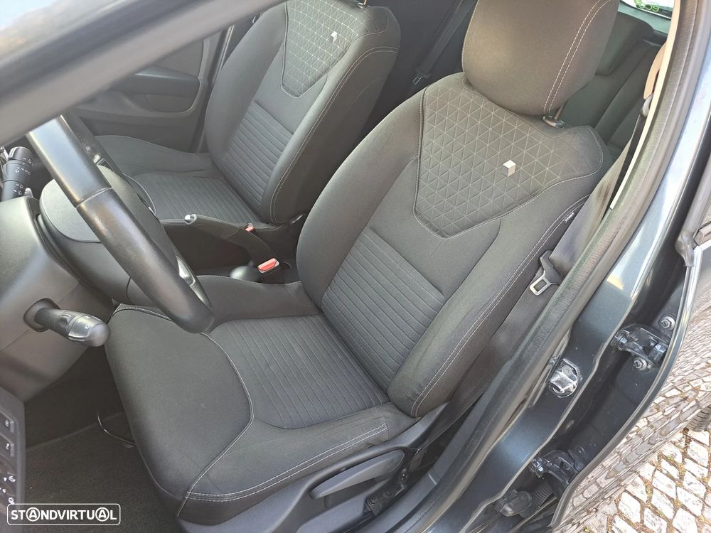 Renault Clio 0.9 TCe Limited Edition - 22