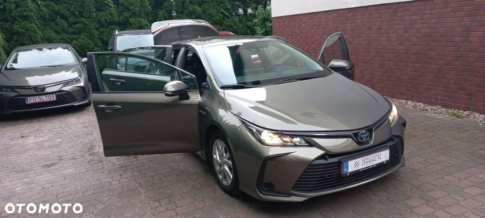 Toyota Corolla - 23
