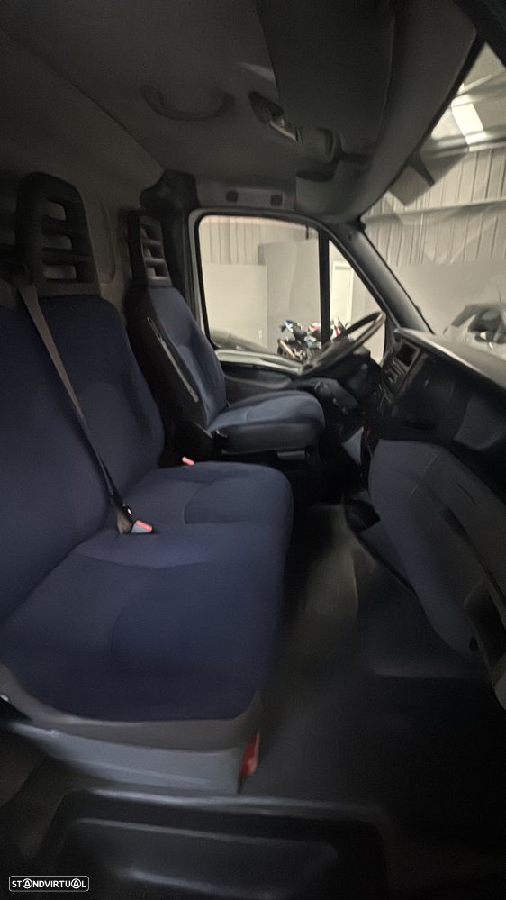 Iveco Daily 2.3 - 11