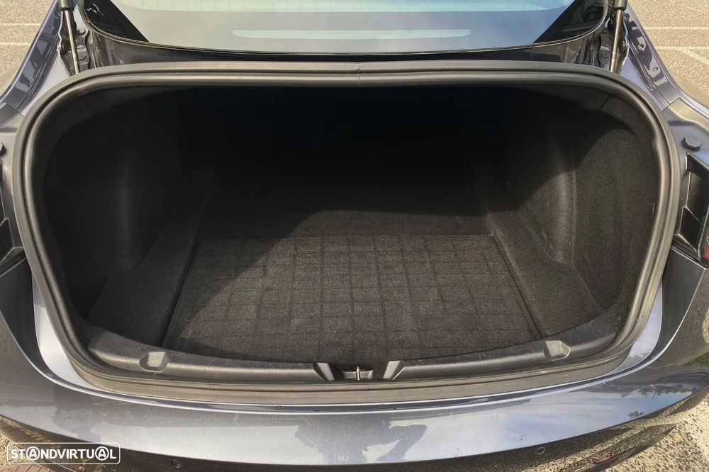Tesla Model 3 Long-Range Dual Motor AWD - 13