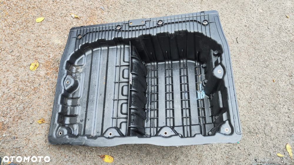 PAS TYLNY WANNA ĆWIARTKA BŁOTNIK OKULAR LAMPY BELKA WZMOCNIENIE ŚLIZG ZDERZAKA TYŁ LE MANS BLAU 381/5 BMW E90 - 8