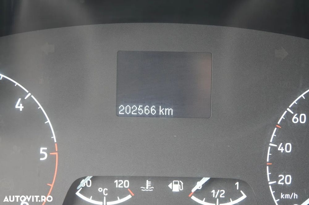 Ford TRANSIT 350 / PLATFORMĂ / MANUALĂ / 3 LOCURI / MASĂ NETĂ 3500 KG / - 36