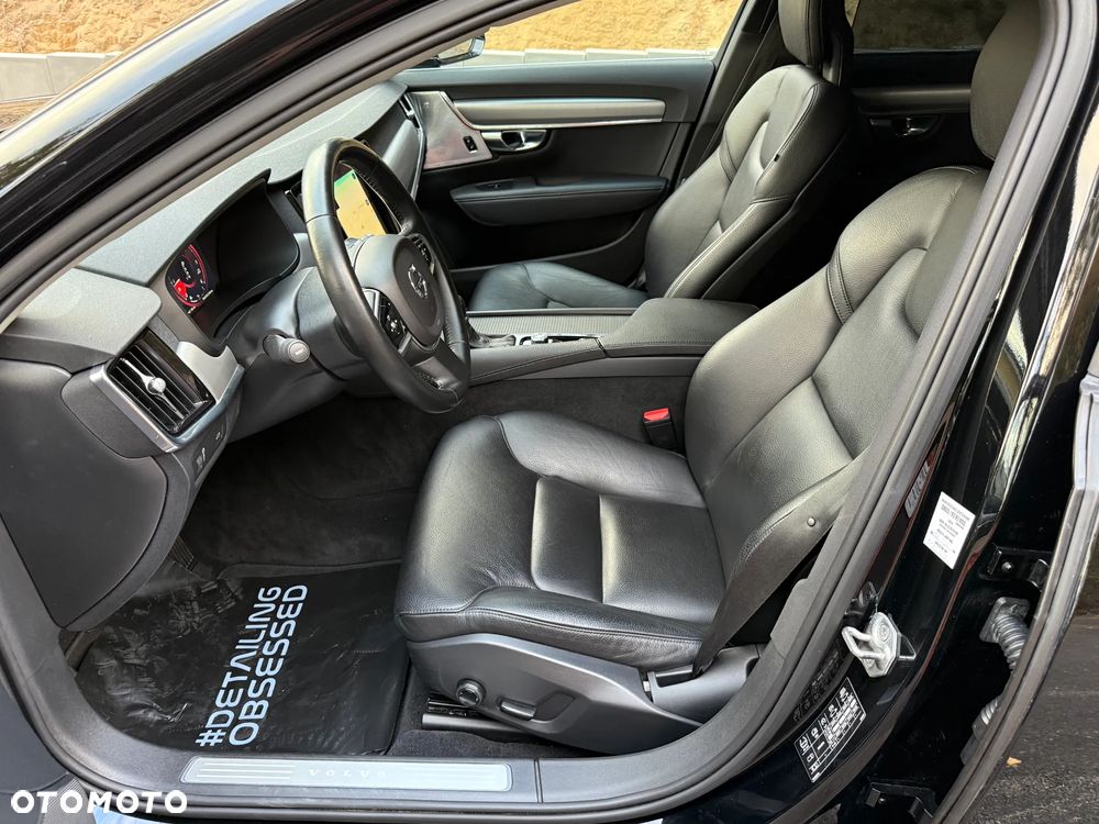Volvo V90 D5 AWD Momentum - 19