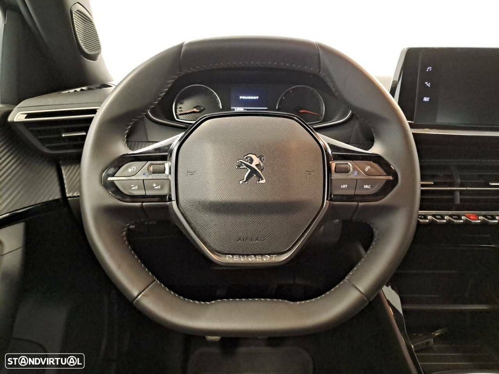 Peugeot 2008 1.2 PureTech Active Pack - 12