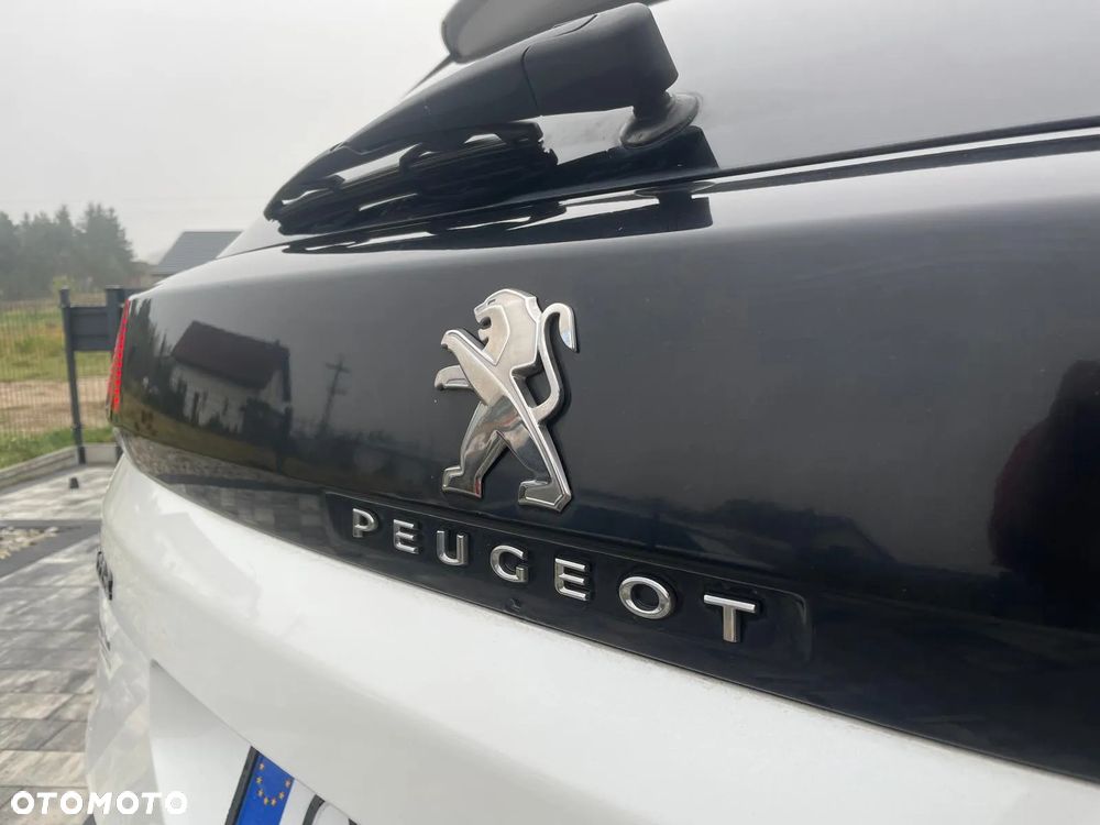 Peugeot 3008 1.2 PureTech GPF Crossway S&S EAT8 - 19