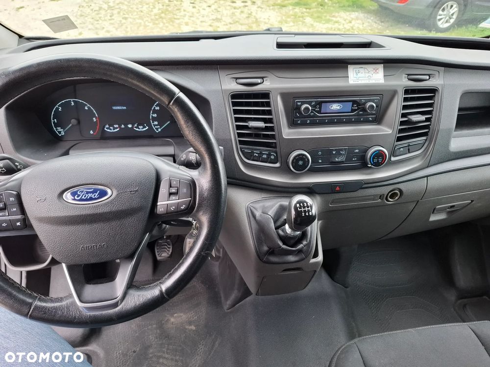 Ford TRANSIT CUSTOM - 13
