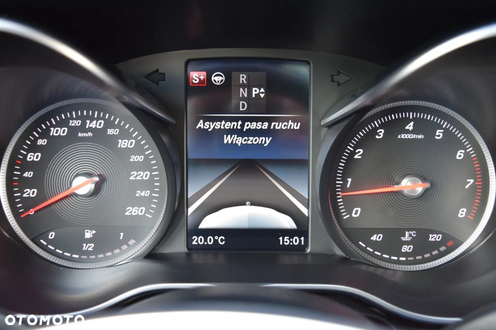 Mercedes-Benz Klasa C 200 9G-TRONIC AMG Line - 19
