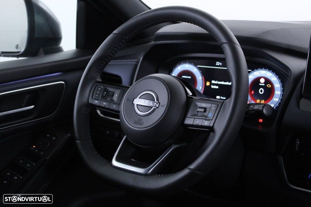 Nissan Qashqai 1.3 DIG-T Tekna SKY - 16