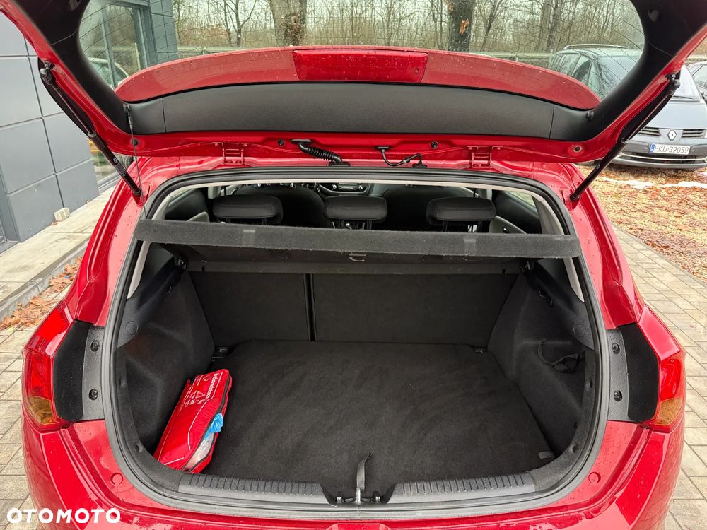 Kia Ceed 1.6 CRDi ISG Vision - 26