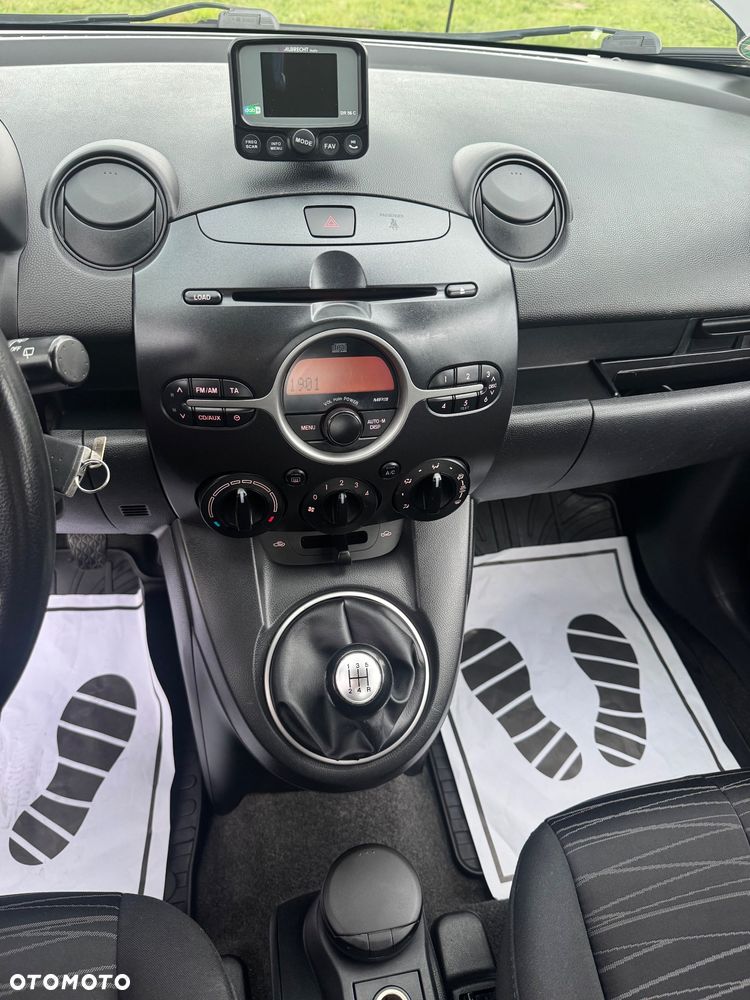 Mazda 2 1.3 MZR Active - 24