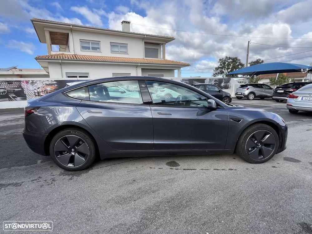 Tesla Model 3 Long Range Tração Traseira - 3