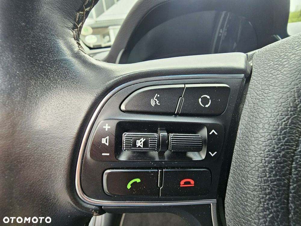 Kia Niro - 32