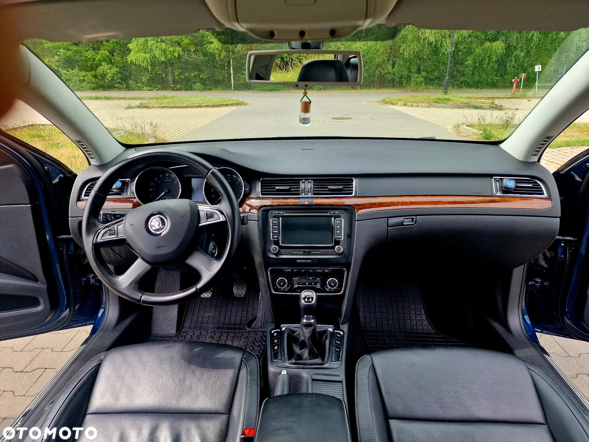 Skoda Superb 2.0 TDI 4x4 Elegance - 25