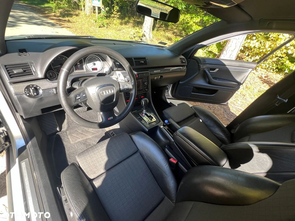 Audi S4 Limousine 4.2 Quattro Tiptr - 13