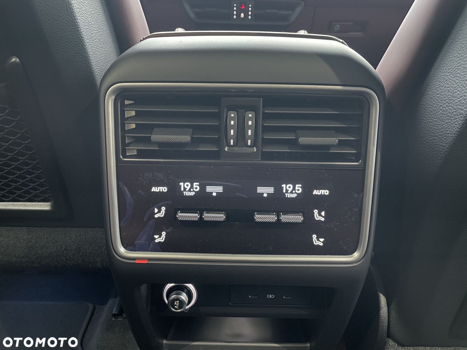 Porsche Cayenne - 24