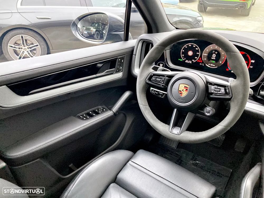 Porsche Cayenne E-Hybrid - 12