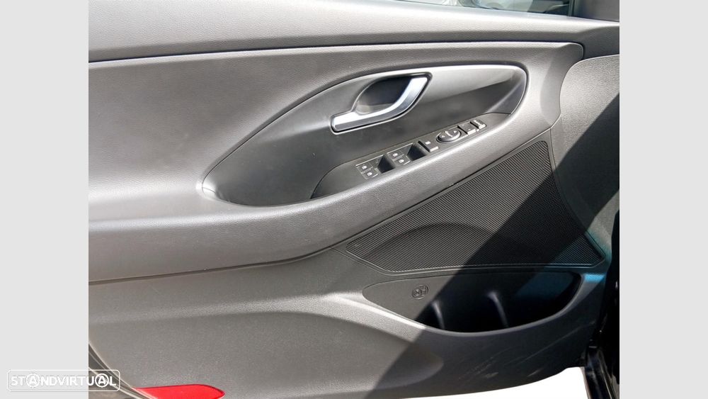 Hyundai i30 1.0 T-GDI Style Plus — fotografia 11