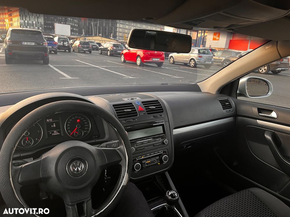 Volkswagen Jetta 1.6 TDI DPF Highline - 14