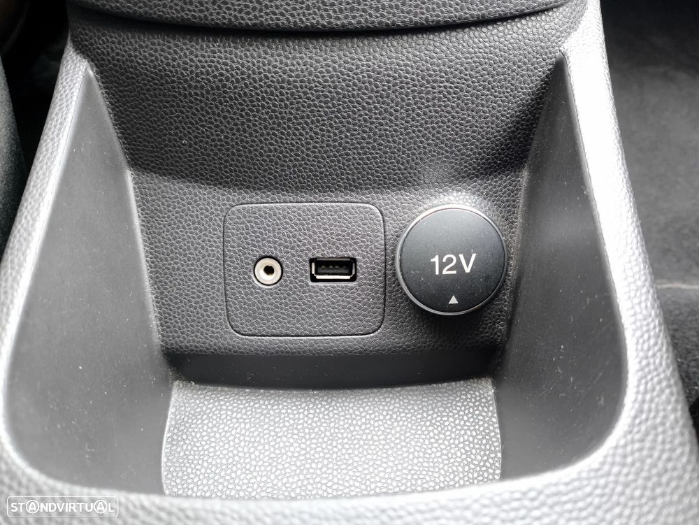 Ford Fiesta 1.5 TDCi Titanium - 22